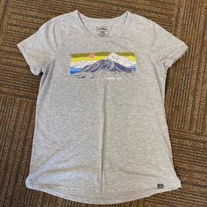 LL Bean shirt size small